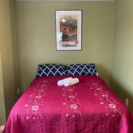 Private Room In Los Angeles With Wifi, Tv, And View Of Hollywood Sign & Shared Kitchen Eksteriør billede