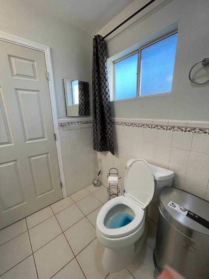 Private Room In Los Angeles With Wifi, Tv, And View Of Hollywood Sign & Shared Kitchen Eksteriør billede